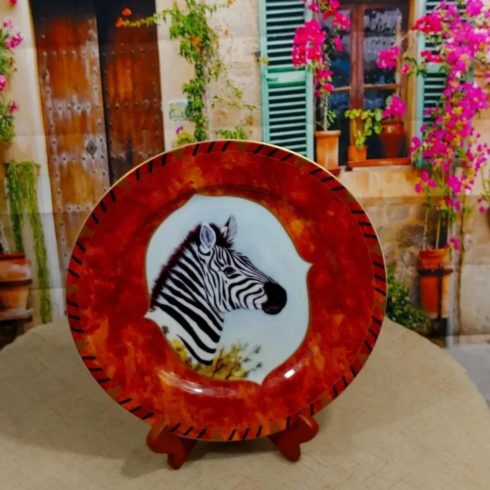 Lynn Chase African Portraits Zebar Plate